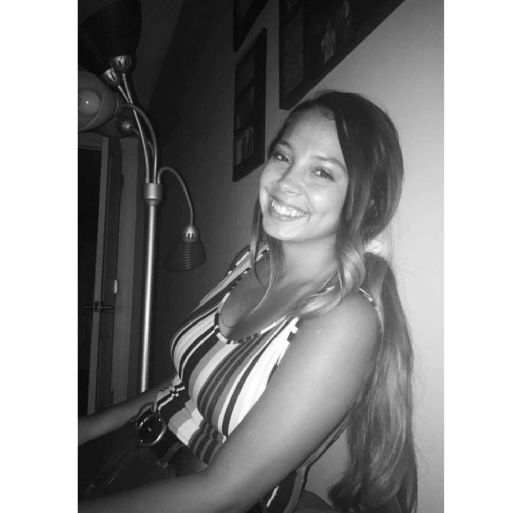 Meet your Posher, Gabriela